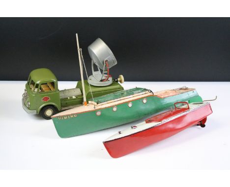 Two pre-war Hornby speedboats to include Viking in green &amp; cream and Swift in red &amp; white plus a Gama German tin plat