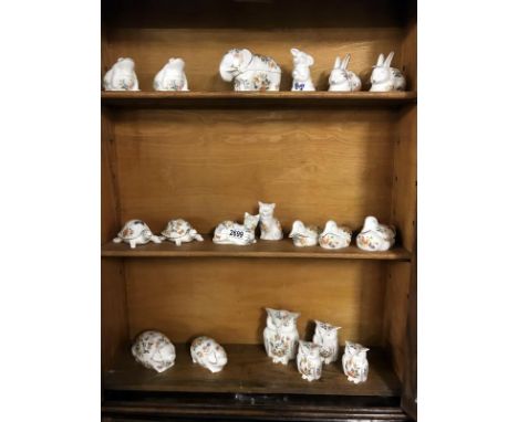 A quantity of Aynsley animal trinket boxes (with lids)