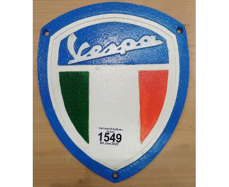 Cast iron Vespa wall plaque, 27 x 22 cm. P&amp;P Group 2 (£18+VAT for the first lot and £3+VAT for subsequent lots) 