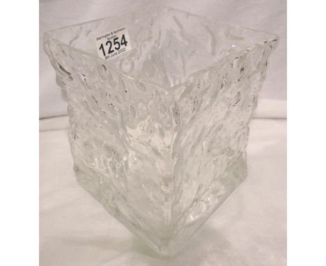 Scandinavian Glass square vase. P&amp;P Group 2 (£18+VAT for the first lot and £3+VAT for subsequent lots) 