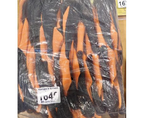 Twelve pairs of new unused work gloves. P&amp;P Group 1 (£14+VAT for the first lot and £1+VAT for subsequent lots) 