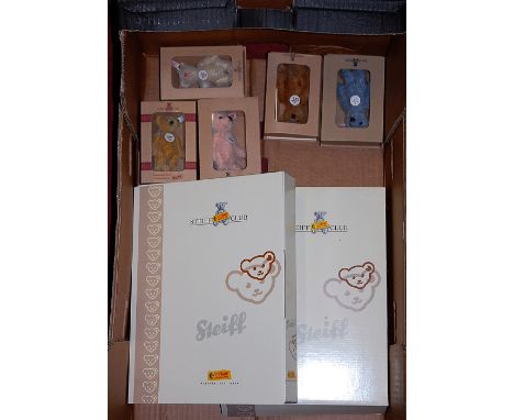 A collection of Steiff Club Release teddy bears all in original boxes