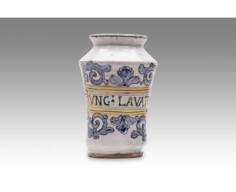 18th century | height: 23 cm | region: Central Italy | provenance: private pharmacy museum | Albarello faience pottery | Dati