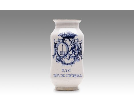 end of the 18th century | height: 24 cm | country: Spain | provenance: private pharmacy museum | Albarello faience pottery | 