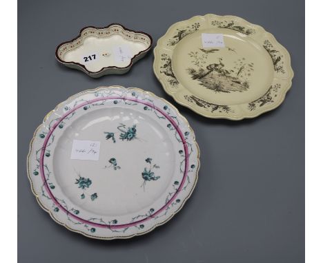A Creamware dish and a Creamware oval spoon tray
