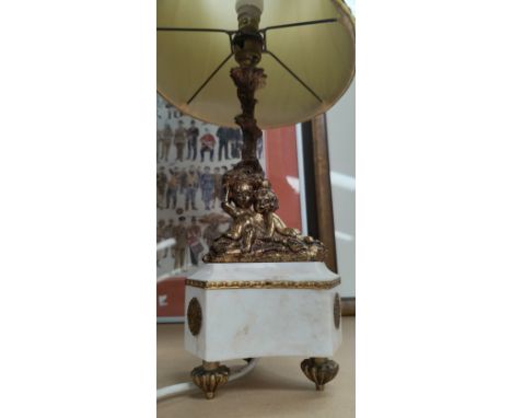A classical style table lamp in gilt metal and marble, with green silk shade, overall height 60 cm 