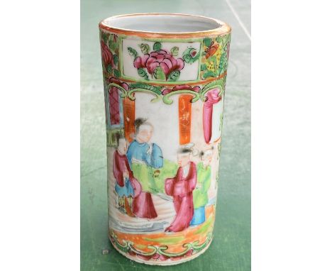 A Chinese famille vert ceramic brush pot decorated with traditional scenes, height 12.5cm, in good condition but some wear to