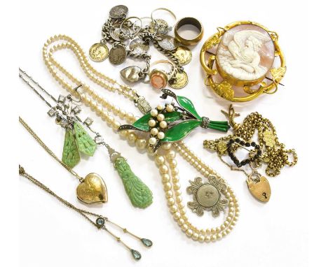 A Small Quantity of Jewellery, including a 9 carat gold cameo ring, finger size P; a cameo brooch in a scroll gilt metal fram