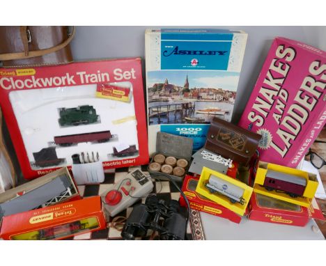 Tri-ang Hornby model rail, puzzle, draughts set, binoculars, etc.