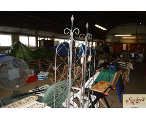 A 6' folding lattice garden spire 