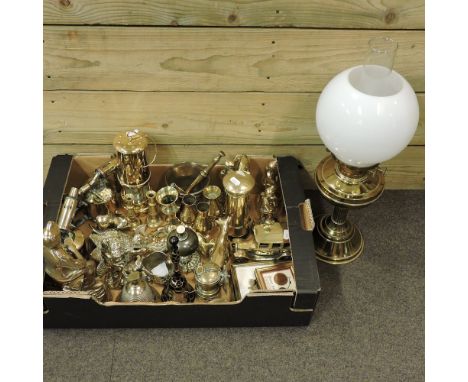 A box of metal wares, to include a brass oil lamp