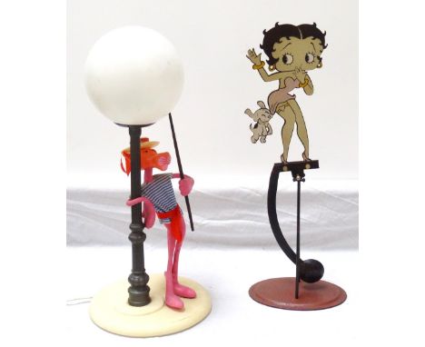 'BETTY BOOP' METAL DESK PENDULUM52cm high, and an Italian made 'Pink Panther' table lamp (2)