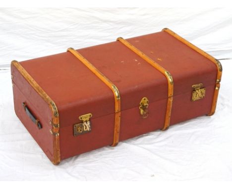 VINTAGE WOODEN BOUND TRAVEL TRUNKwith carrying handles and key, 91cm wide