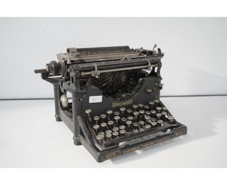 Underwood Standard No 5 vintage typewriter