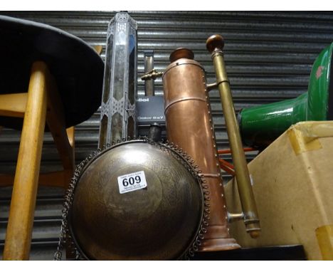 Octagonal glazed lamp, Copper and brass pump, bronzed flask, 3 items