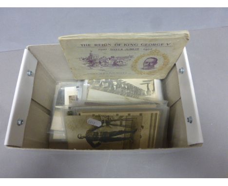 A quantity of vintage mainly great war postcards.