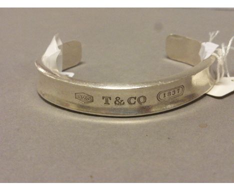 1997 Tiffany hall marked silver bangle