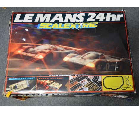 Scalextric "Le Mans 24hour" set, boxed.