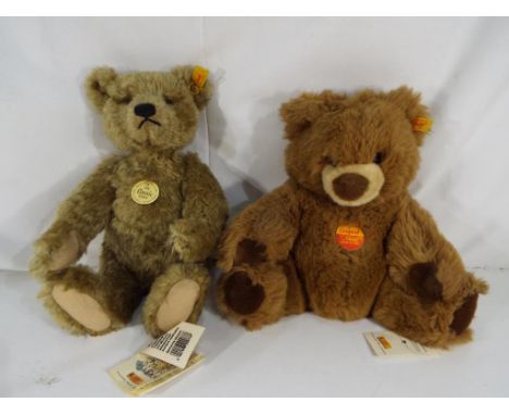 Steiff - Two Steiff bears comprising a modern Steiff Classic 1920 bear with growling mechanism, button and yellow and red tag