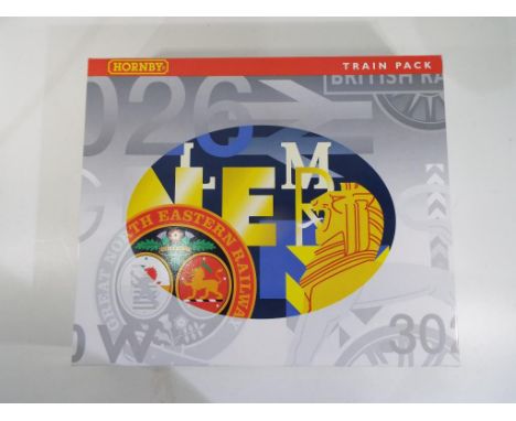 Model Railways - A boxed Hornbt OO gauge train pack # R2176M 'The Lakes Express', a limited edition pack 0934 of 1500, compri