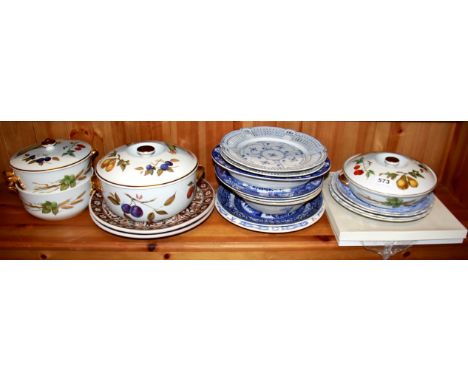A quantity of Royal Worcester, Evesham and other china.