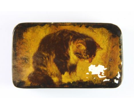 A papier mache snuff box, 7.5 x 4.5 x 2cm.