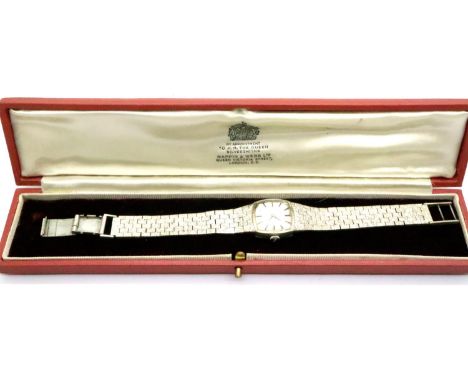 Bulova: ladies manual wind wristwatch, not working at lotting. P&amp;P Group 1 (£14+VAT for the first lot and £1+VAT for subs