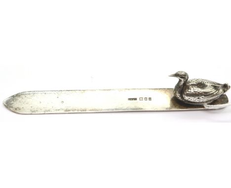 Sampson Mordan 1926 hallmarked silver novelty Duck bookmark/letter opener. P&amp;P Group 1 (£14+VAT for the first lot and £1+