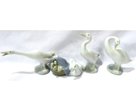 Three Lladro geese together with a goose and goslings, largest L: 17 cm. P&amp;P Group 2 (£18+VAT for the first lot and £3+VA
