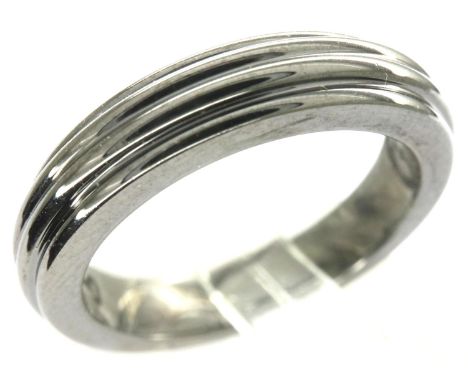 Theo Fennell sterling silver band, with oxidised blackened finish, size K, 5g. P&amp;P Group 1 (£14+VAT for the first lot and