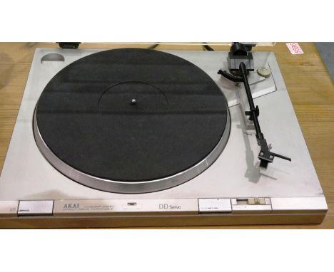 Akai model AP-D210 direct drive turntable. P&amp;P Group 3 (£25+VAT for the first lot and £5+VAT for subsequent lots) 