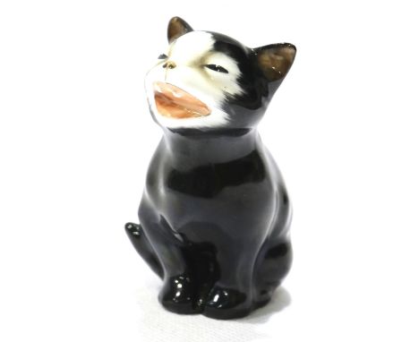 Royal Doulton black Lucky cat, H: 12 cm. Small graze to right ear. P&amp;P Group 1 (£14+VAT for the first lot and £1+VAT for 