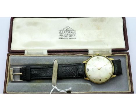 GRADUS: gents gold plated wristwatch on leather strap, working at lotting. Scratches to face. P&P Group 1 (£14+VAT for the fi