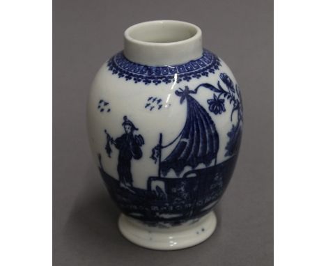 A late 18th century Worcester porcelain Fisherman pattern tea caddy. 11 cm high.
