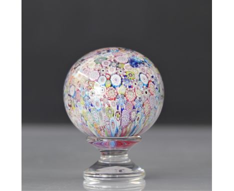 Saint-Louis 1973- stair railing ball - Weight:  1.70 kg - Sizes: H=135mm D=100mm - Condition: good condition - Author / artis