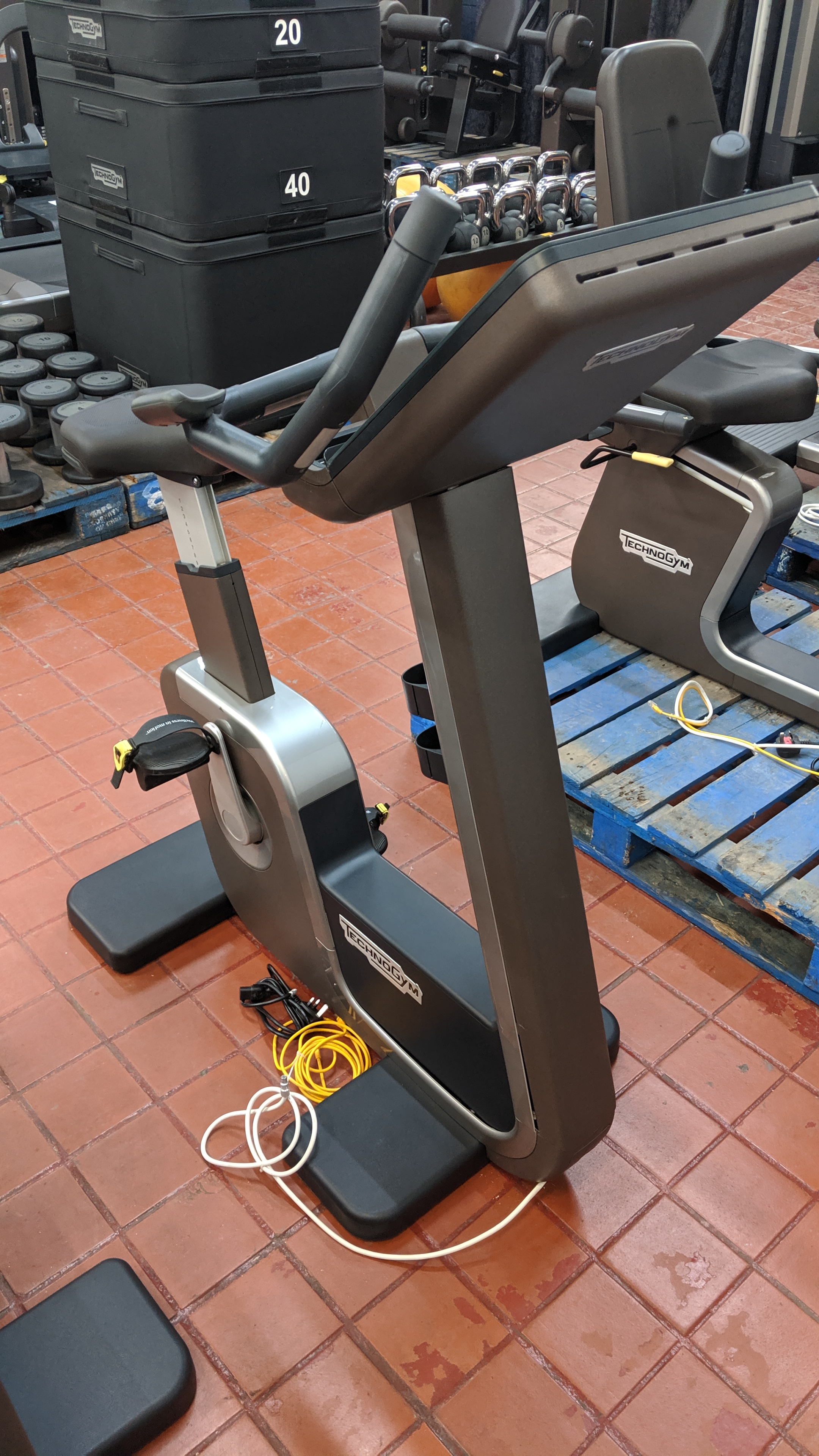 technogym artis bike