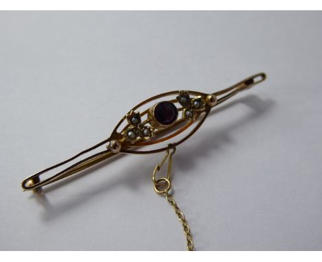 Miscellaneous Jewellery, including garnet and seed pearl 9 ct gold brooch, 9 ct floral pearl brooch, approx total wt 6 gms.