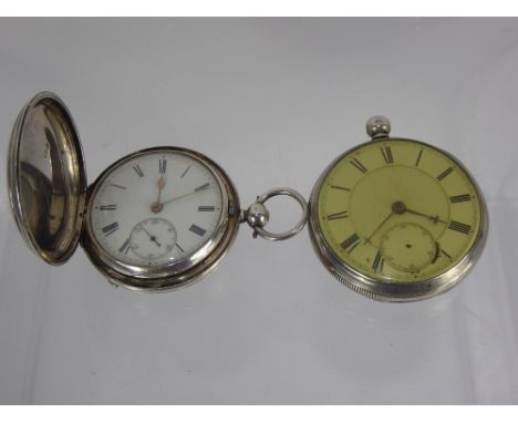 A Lady's 9ct Gold Wrist Watch, on a 9 ct expanding bracelet, the watch having an engine turned face with Roman dial, engraved