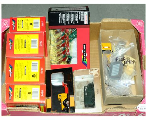Britains, IXO, Atlas + Others Mixed Group Of Items. To Include Britains 9444 New Holland 8560 Tractor, 9442 Ford 8730 Tractor