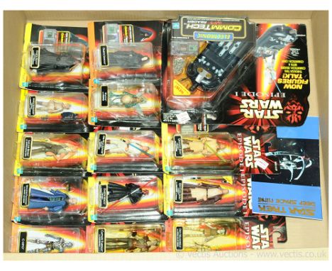 Hasbro a boxed Episode 1 Comm Tech Chip group to include Darth Maul (Tatooine) with Cloak and Lightsaber, Watto with Datapad,