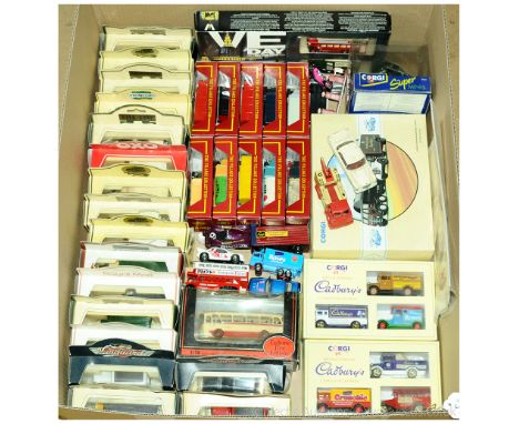 EFE, Lledo, Corgi and similar a mainly boxed group to include boxed EFE 12103 Cavalier Coach 'Hebble', unboxed Mercedes-Benz 