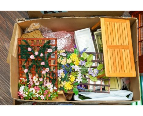 Dolls House Interest: Three boxes and loose of garden, summerhouse and green house accessories and buildings, including flowe