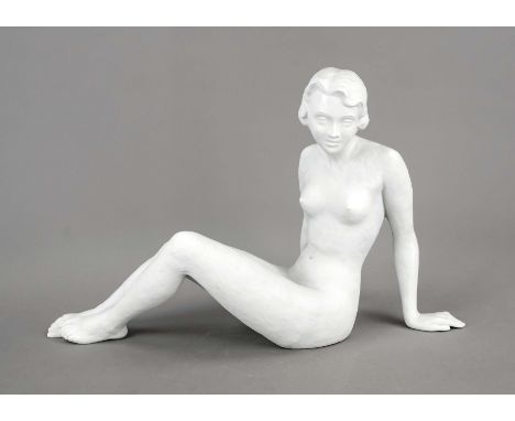 Sitzender Mädchenakt, Rosenthal, Selb, 1930er Jahre, Entwurf Otto Koch (Bozen 1901-1974 Selb), tiroler Zeichner und Bildhauer
