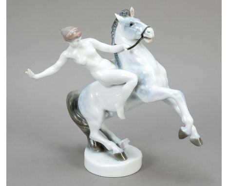 Amazone auf Pferd, Rosenthal, Selb, Bavaria, 1928, Modellnr. 519, Entwurf Anton Grath (Wien 1881-1956), auf rundem Sockel, po