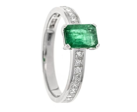 Smaragd-Brillant-Ring WG 750/000 mit einem im Smaragdschliff fac. Kolumbianischen Smaragd 1,64 ct intensives Grün, transparen