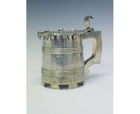 19th Century Russian white-metal tankard of tapering form the body engraved with geometric patterns and panels of soldiers, t