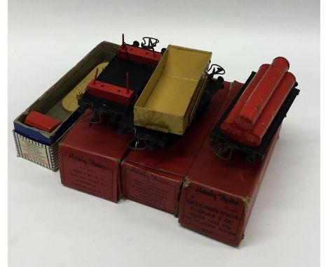 Three '0 gauge Hornby wagons comprising a Gas Cylinder Wagon R161; a Rotary Tipping Wagon for Trinidad Lake Asphalt, and a Lu