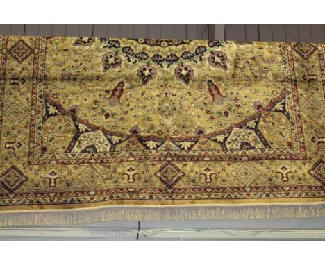 Beige ground Keshan carpet 2.80 x 2.00