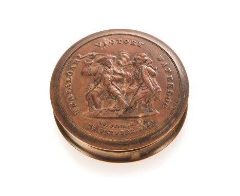 A COMMEMORATIVE TRAFALGAR/WATERLOO PRESSED WOOD SNUFF BOX BY OBIDIAH WESTWOOD OF BIRMINGHAM, the lid depicting two veterans s