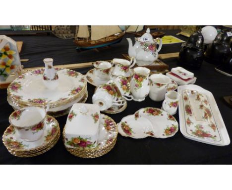 Large quantity of first quality Royal Albert Old Country Roses dinner and tea ware